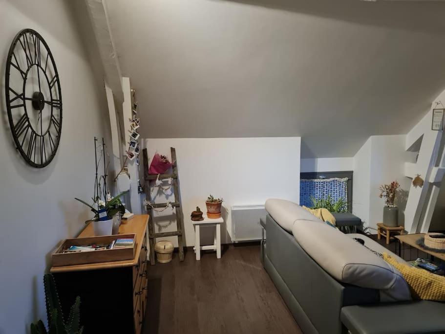 Appartement De La Laiterie Avec Petit Jardin. Eysus Esterno foto